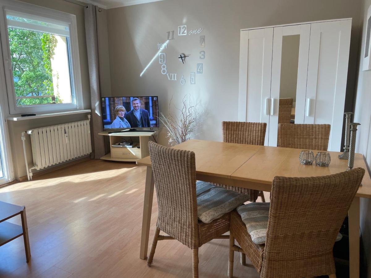 Wolin-Travel Apartament Dom Przy Parku Miedzyzdroje Dış mekan fotoğraf
