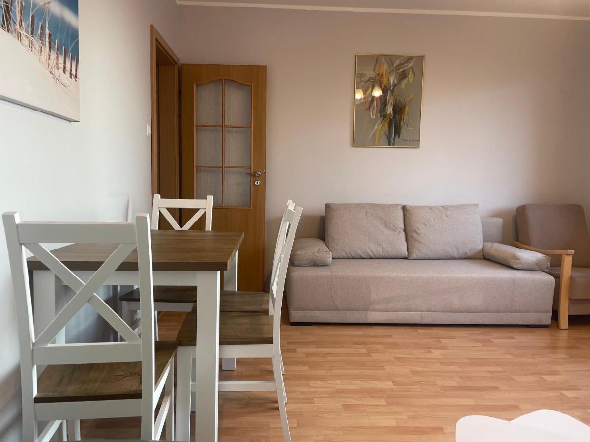 Wolin-Travel Apartament Dom Przy Parku Miedzyzdroje Dış mekan fotoğraf