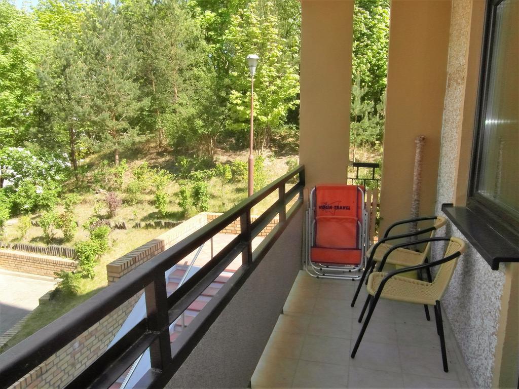 Wolin-Travel Apartament Dom Przy Parku Miedzyzdroje Dış mekan fotoğraf