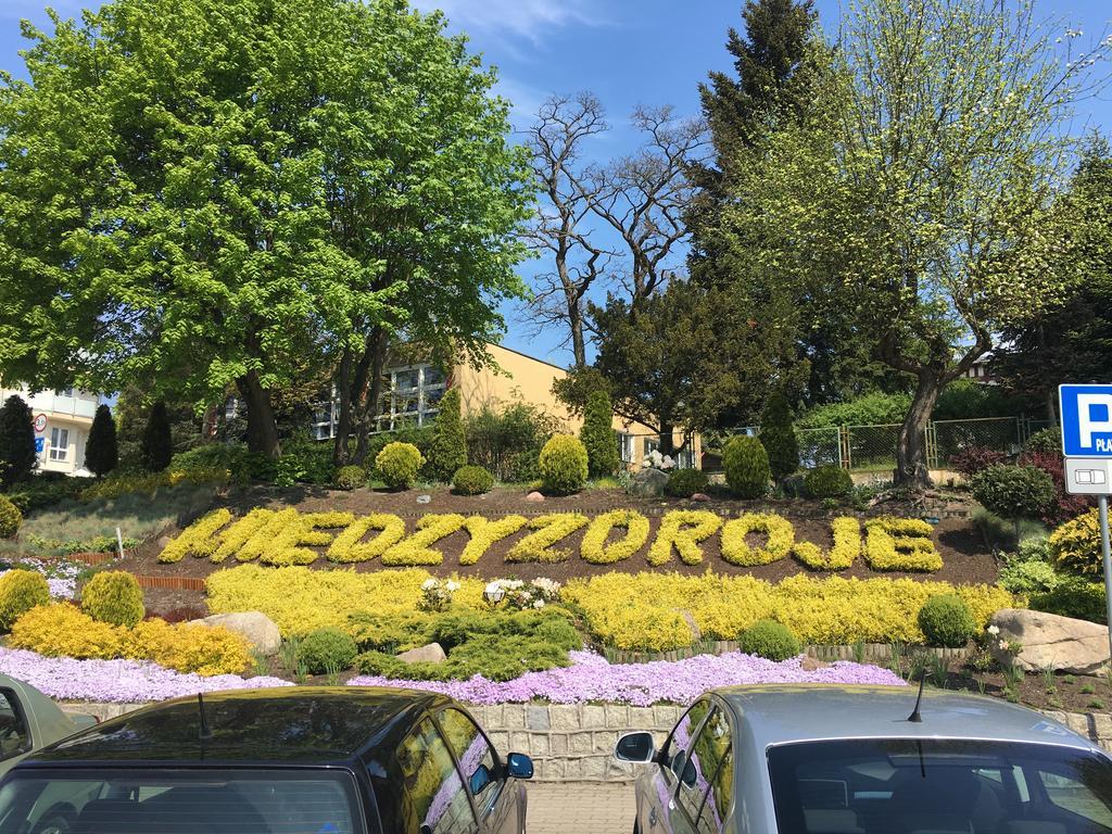 Wolin-Travel Apartament Dom Przy Parku Miedzyzdroje Dış mekan fotoğraf